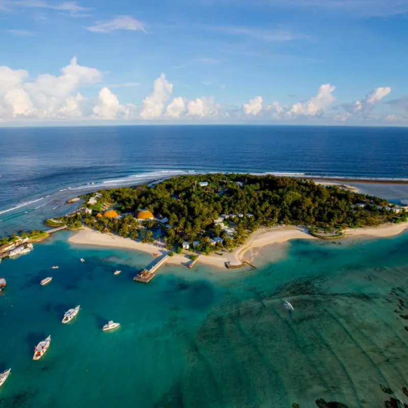 Holiday Inn Resort Kandooma Maldives