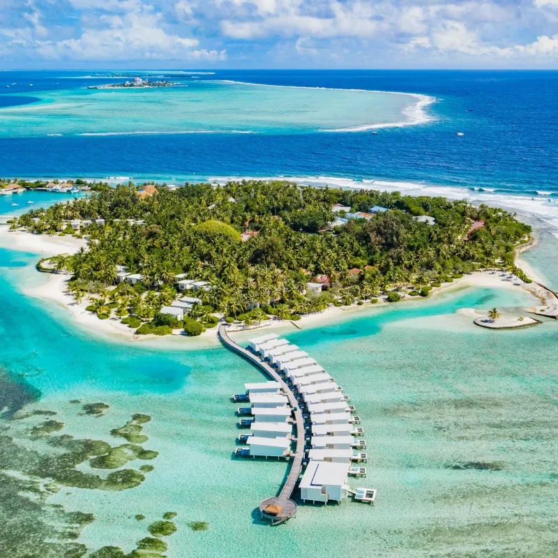 Holiday Inn Resort Kandooma Maldives