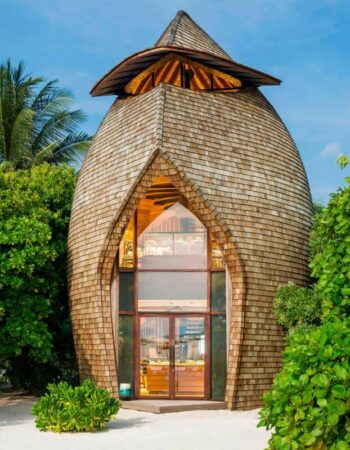 The St. Regis Maldives Vommuli Resort